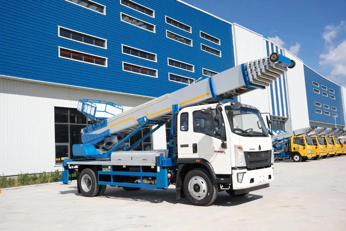 滦平县出租云梯车高空作业车 建筑垃圾搬运